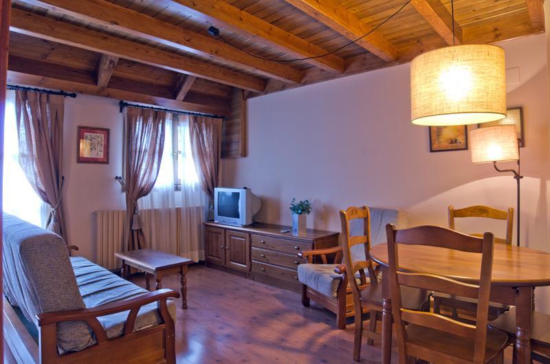 Apartamentos Casa Lavedan Tramacastilla de Tena Esterno foto