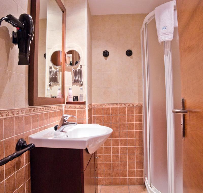 Apartamentos Casa Lavedan Tramacastilla de Tena Camera foto