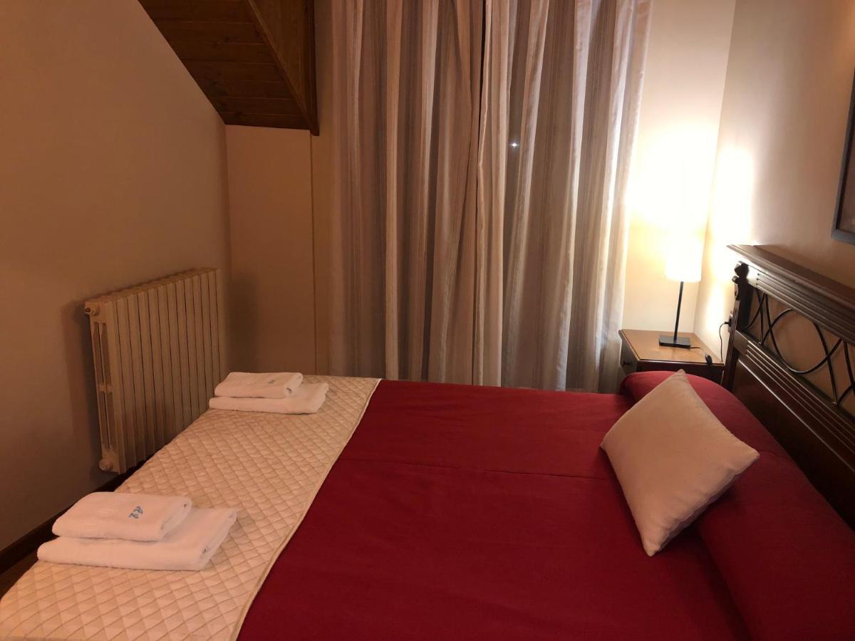 Apartamentos Casa Lavedan Tramacastilla de Tena Esterno foto