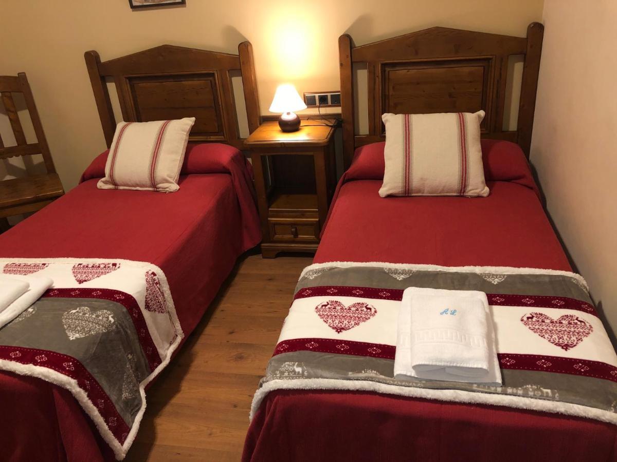 Apartamentos Casa Lavedan Tramacastilla de Tena Esterno foto